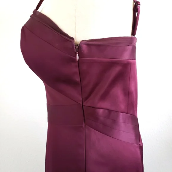 MAX & CLEO Burgundy Satin Strappy Bodycon Sleeveless Knee Length Dress--EUC--8 - Picture 6 of 16